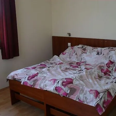 Marta Apartment *