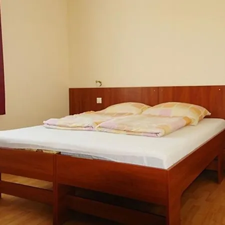 Marta Apartment *